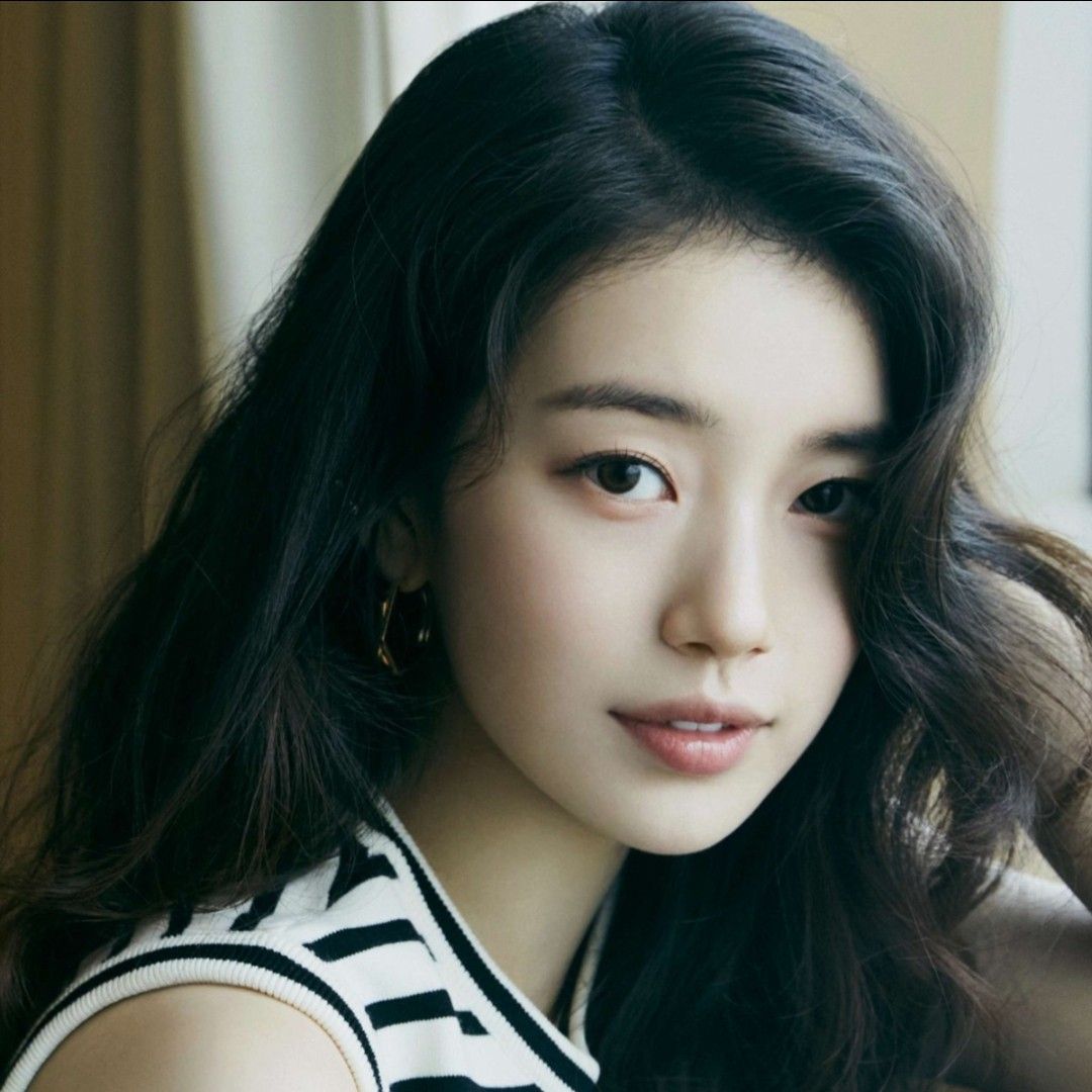 Latest photo of Bae Suzy