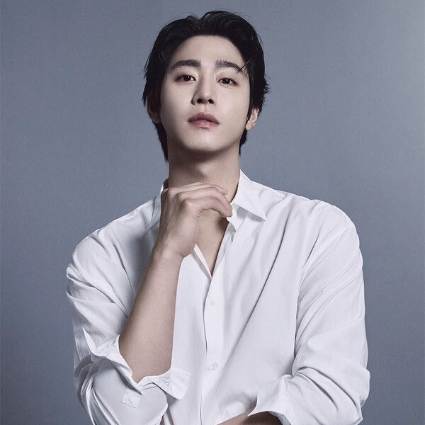 Recent activity shot of Ahn Hyoseop