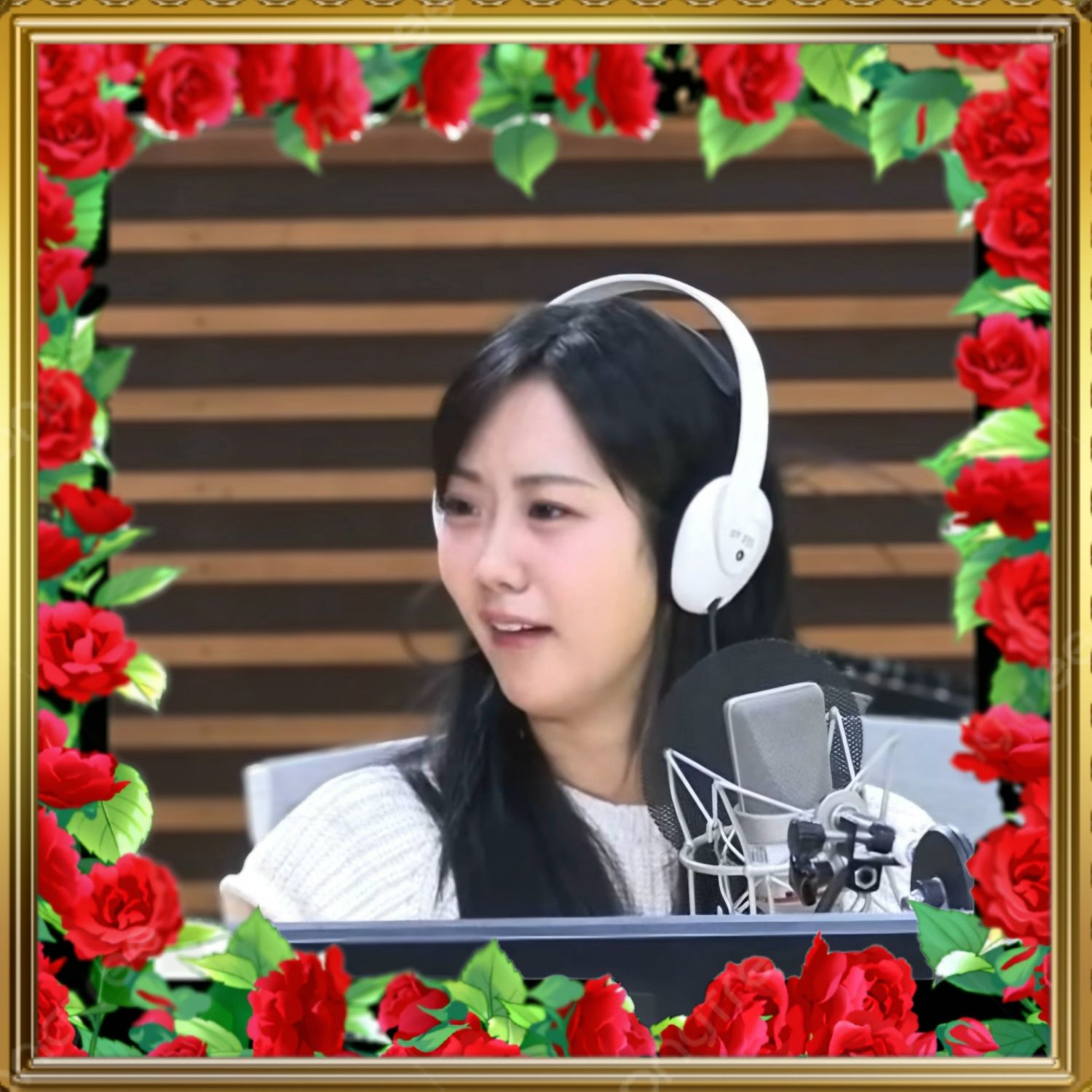 Behind-the-scenes cut of Kang Hyeyeon
