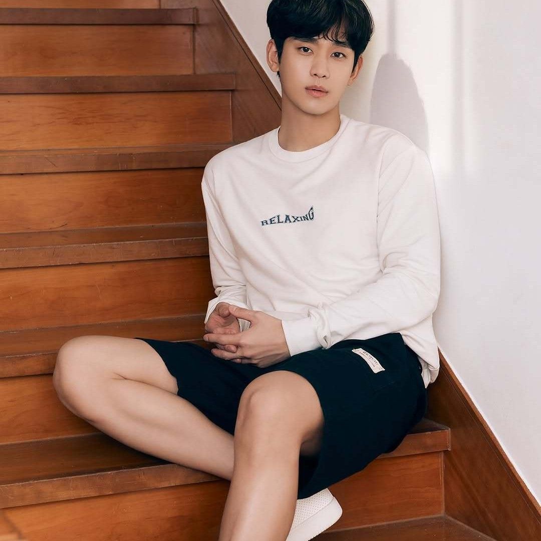 Recent activity shot of Kim Soohyun