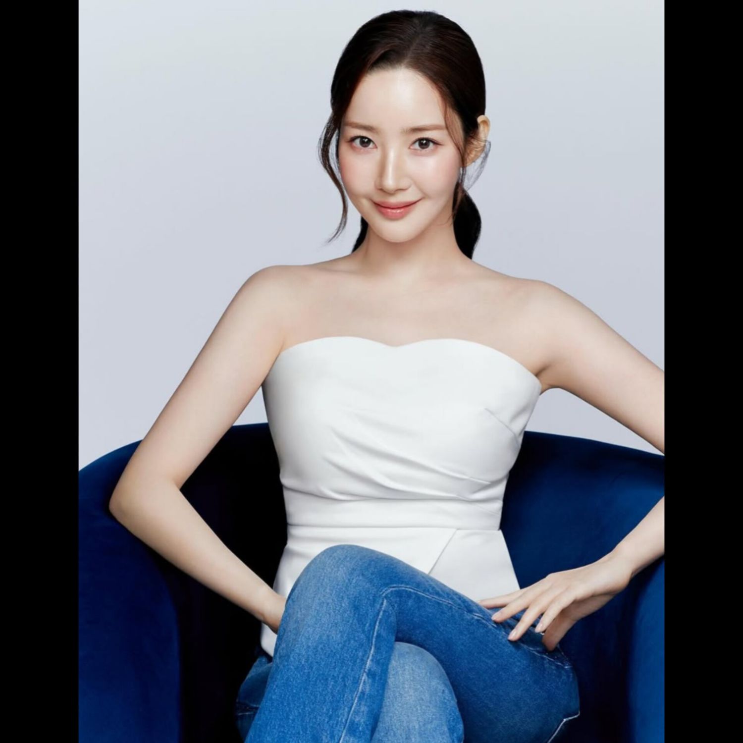 Latest photo of Park Minyoung