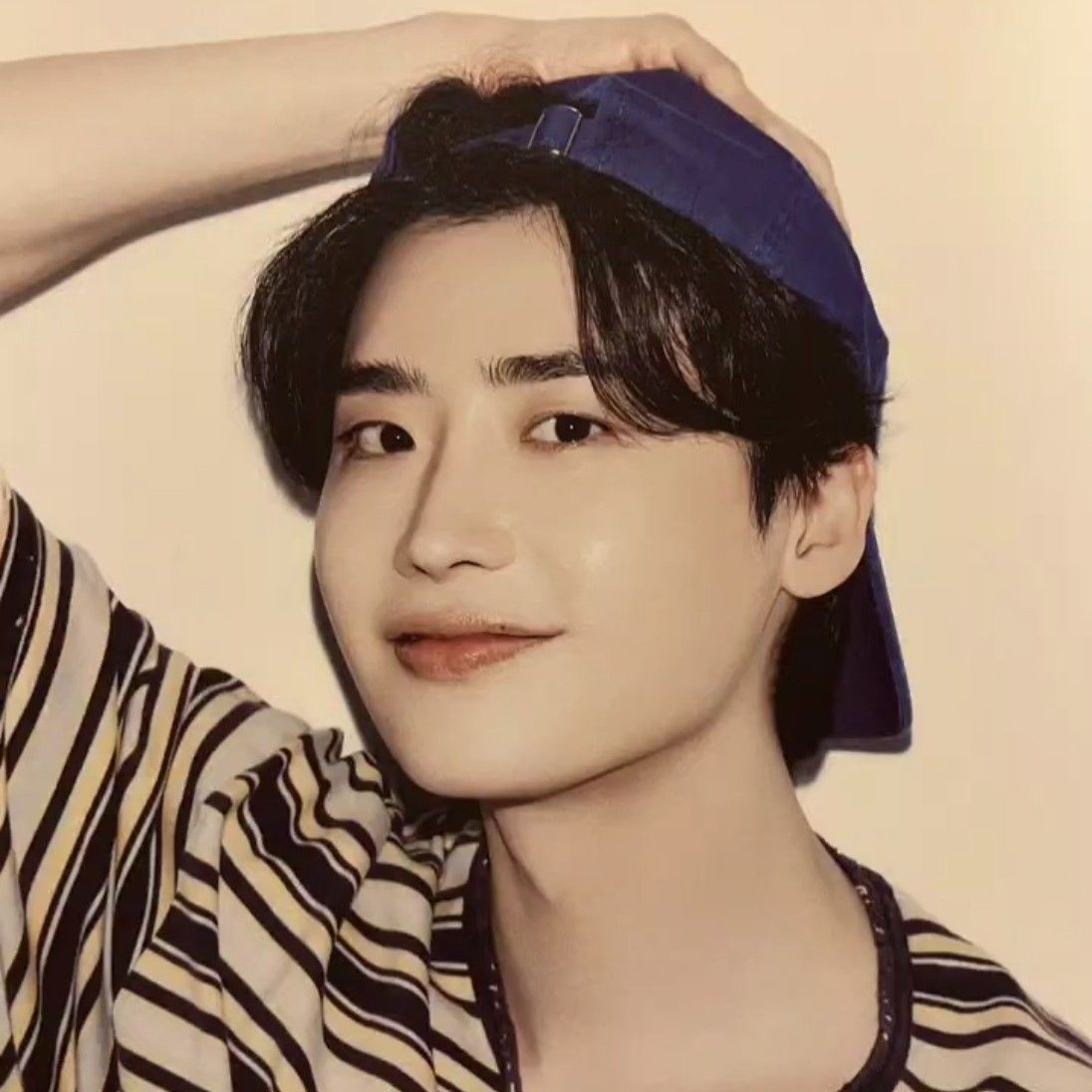 A moment captured by a fan of Lee Jongsuk