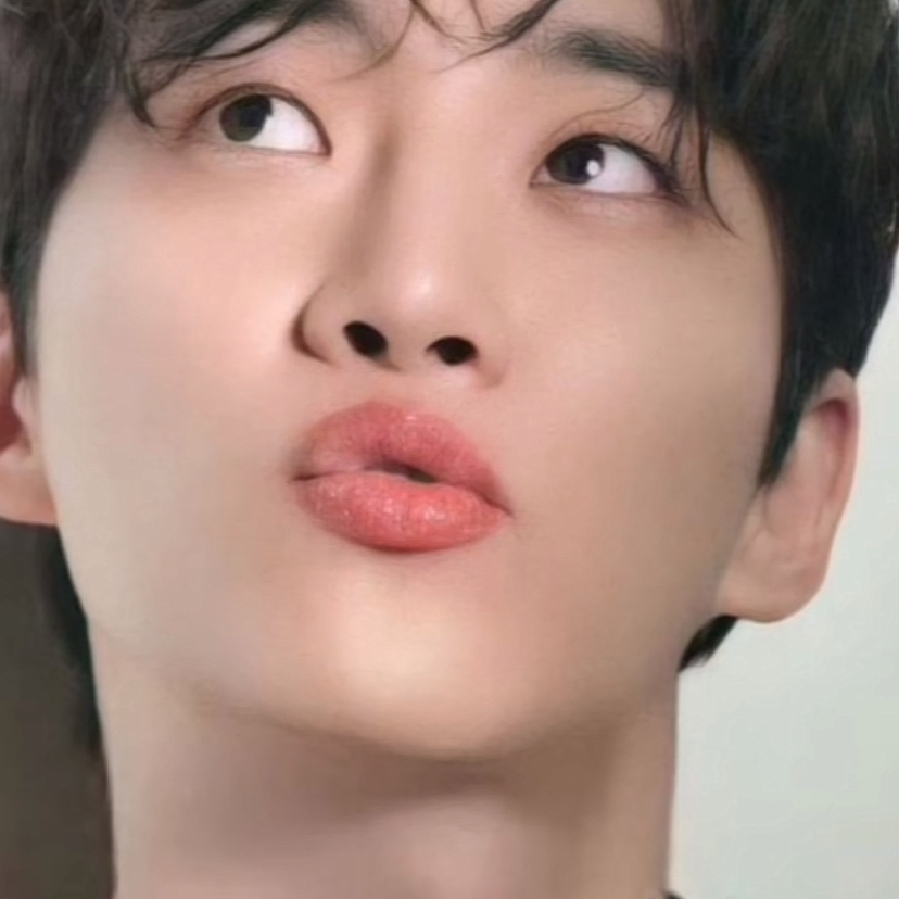 Recent activity shot of Lee Junho