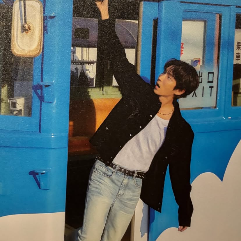 A moment captured by a fan of Lee Joongi