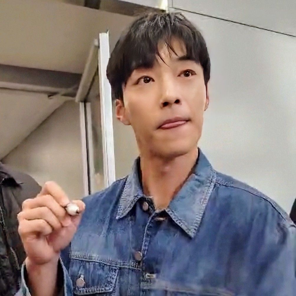 Behind-the-scenes cut of Woo Dohwan