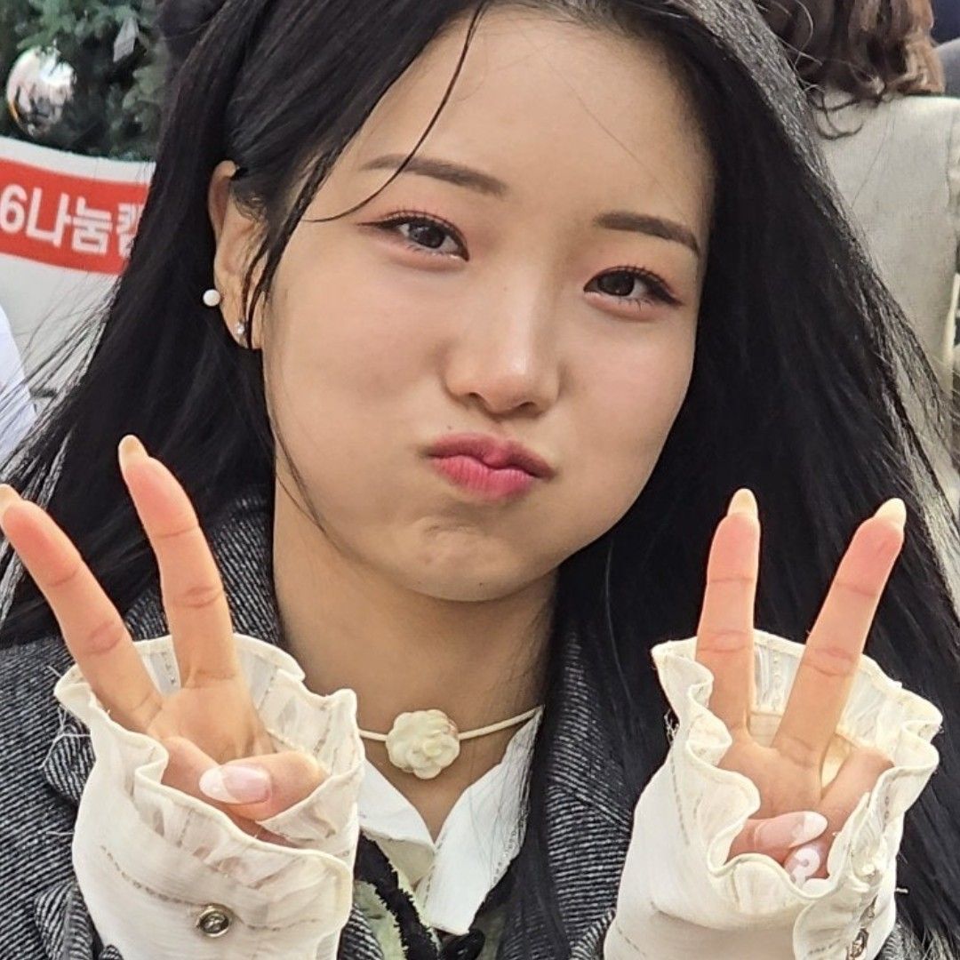 Recent activity shot of Kim Soyeon (2004)