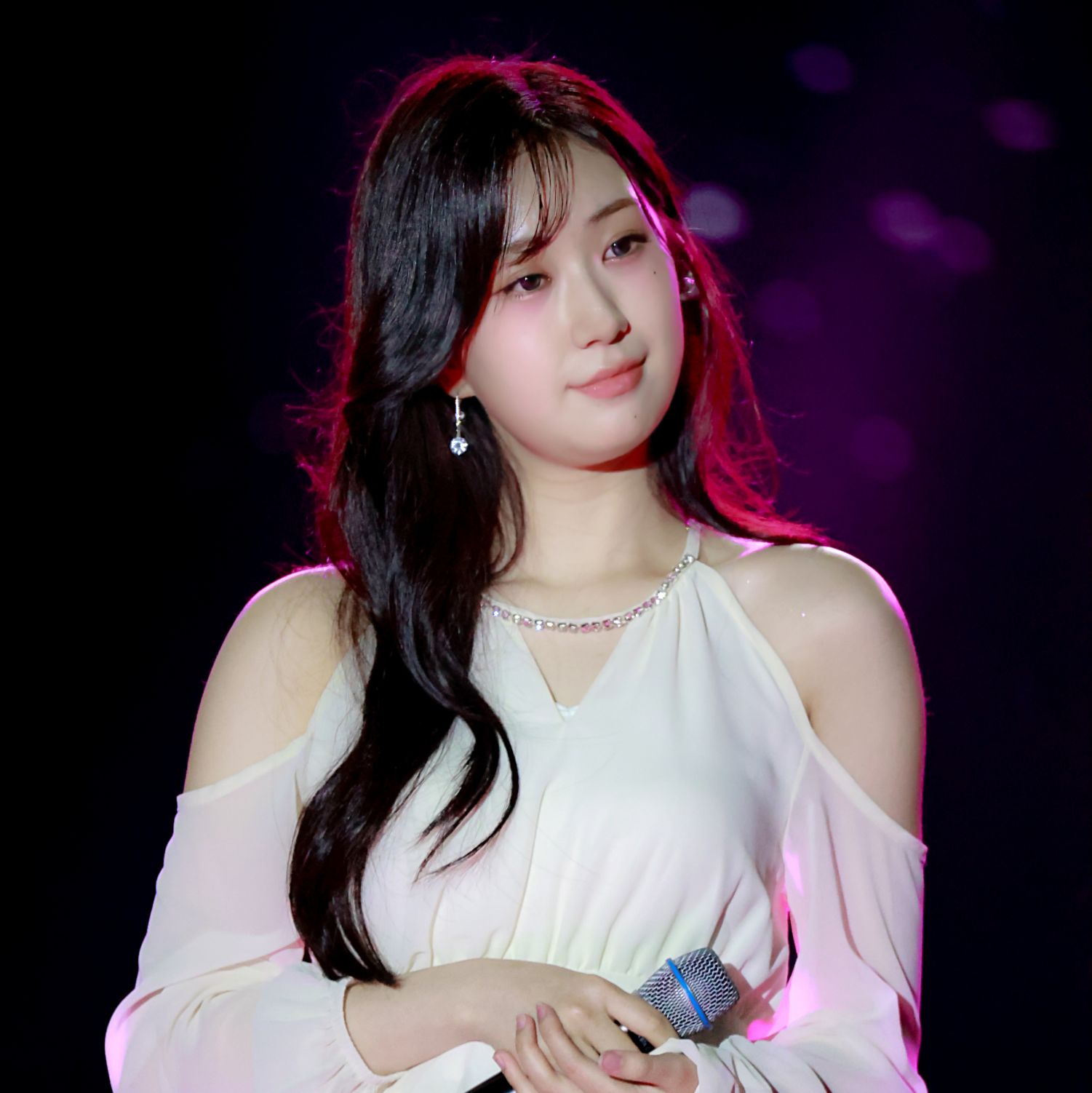 A moment captured by a fan of Jeon Yujin