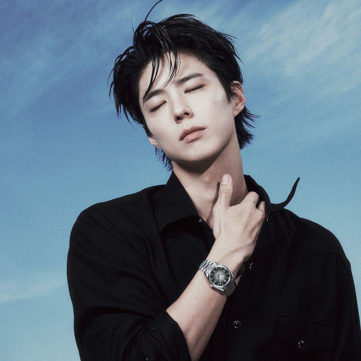 A moment captured by a fan of Park Bogum