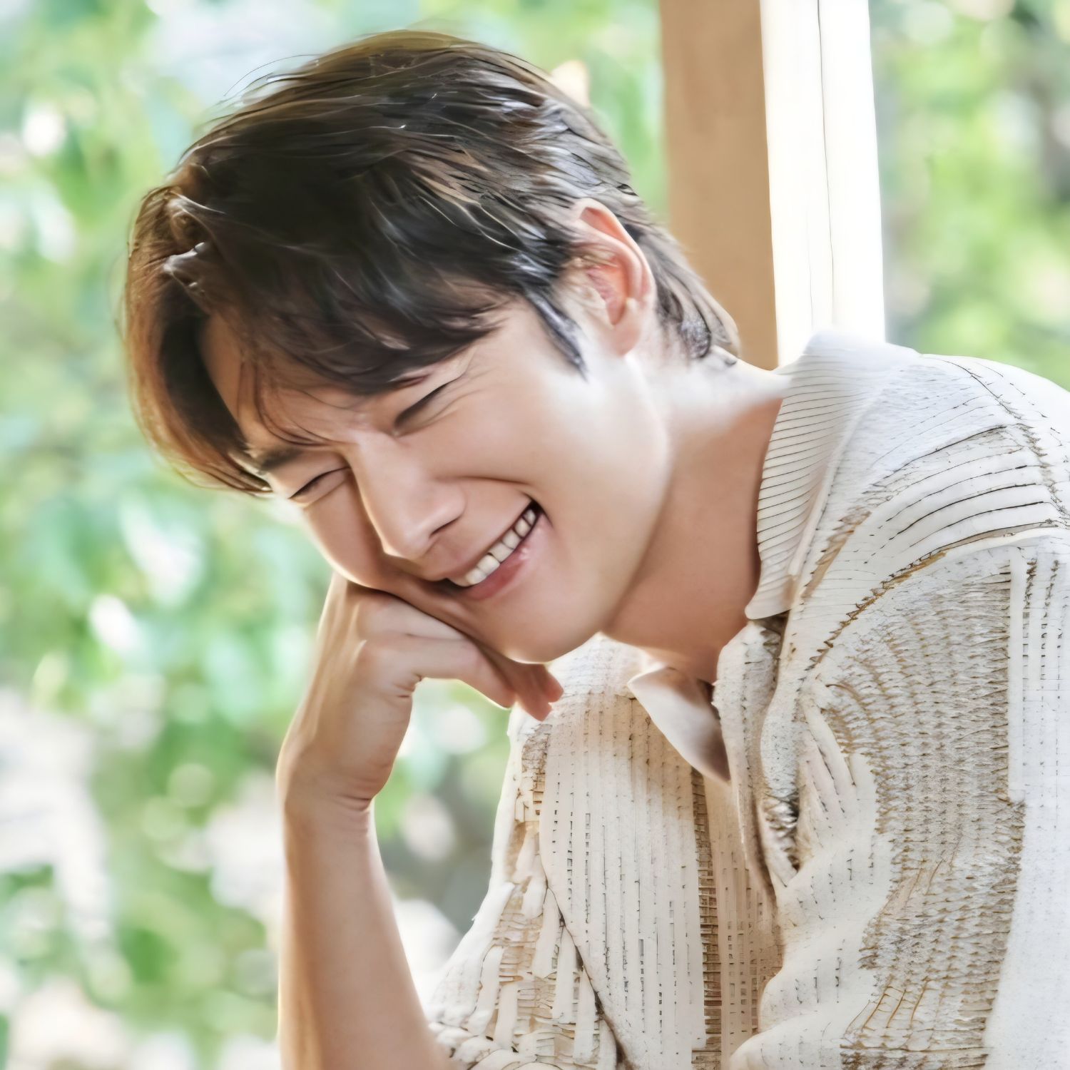 コミュニティで話題の人気セレブコンテンツ