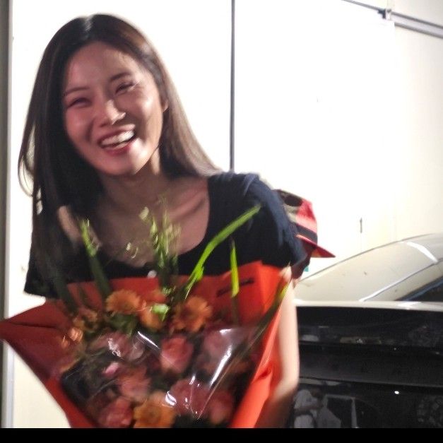 A moment captured by a fan of Bae Ahyeon