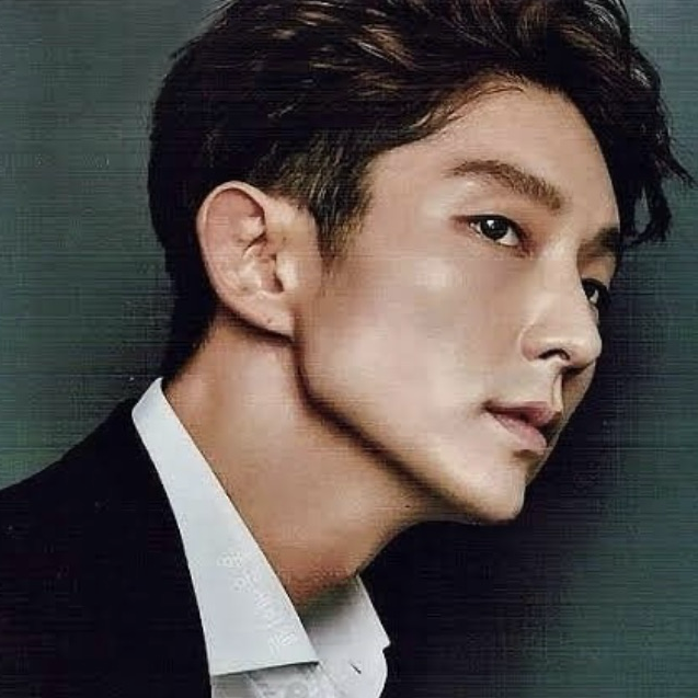 Latest photo of Lee Joongi