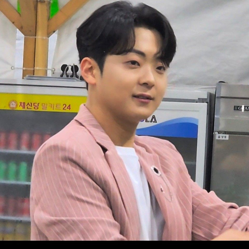 Latest photo of Park Minsu