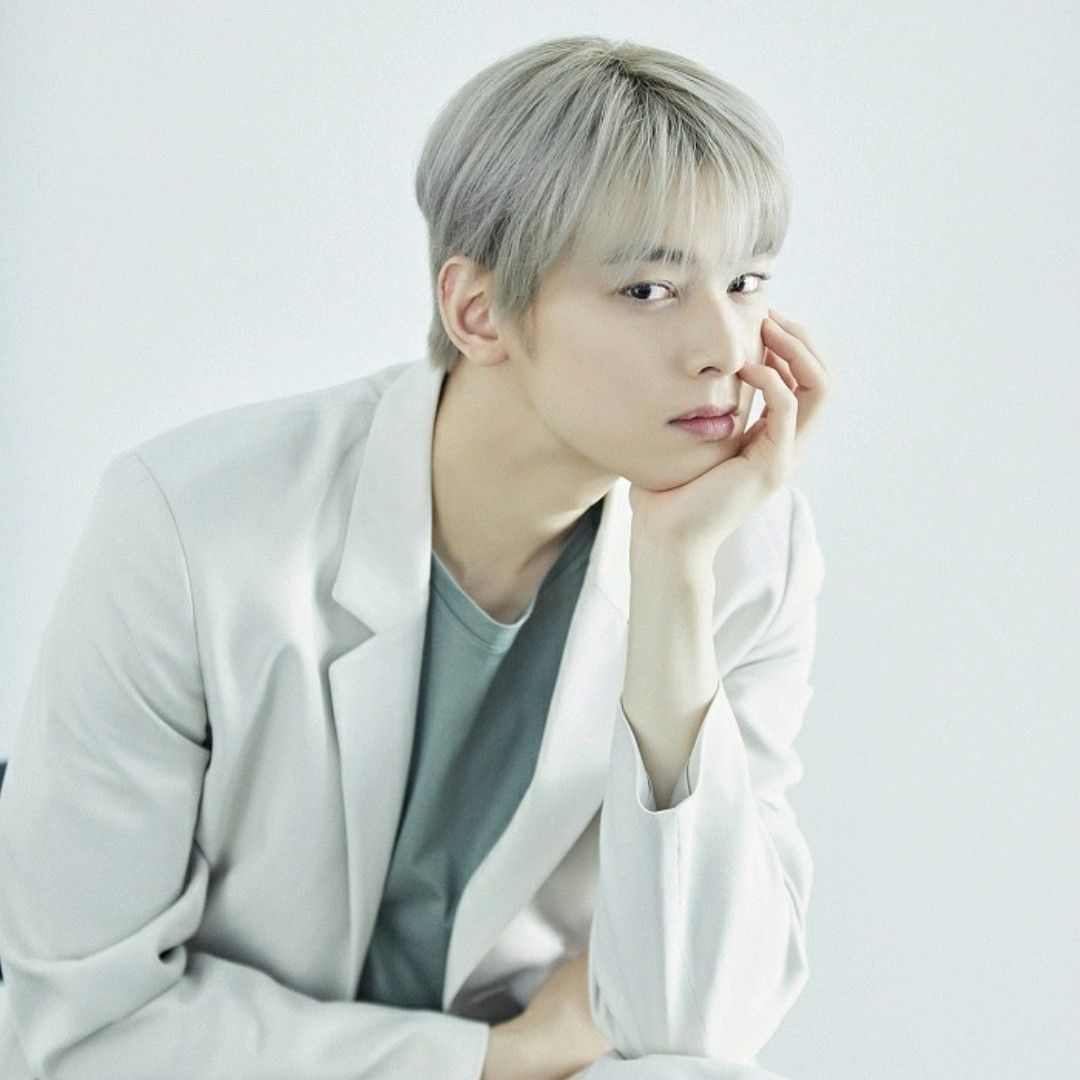 粉丝拍下的车银优瞬间