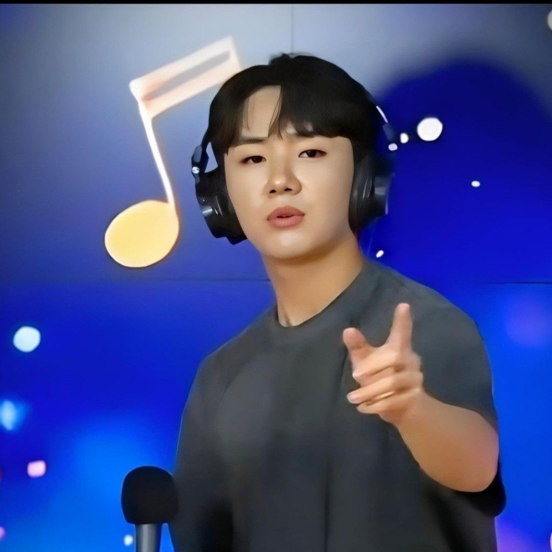 Behind-the-scenes cut of Nam Seungmin