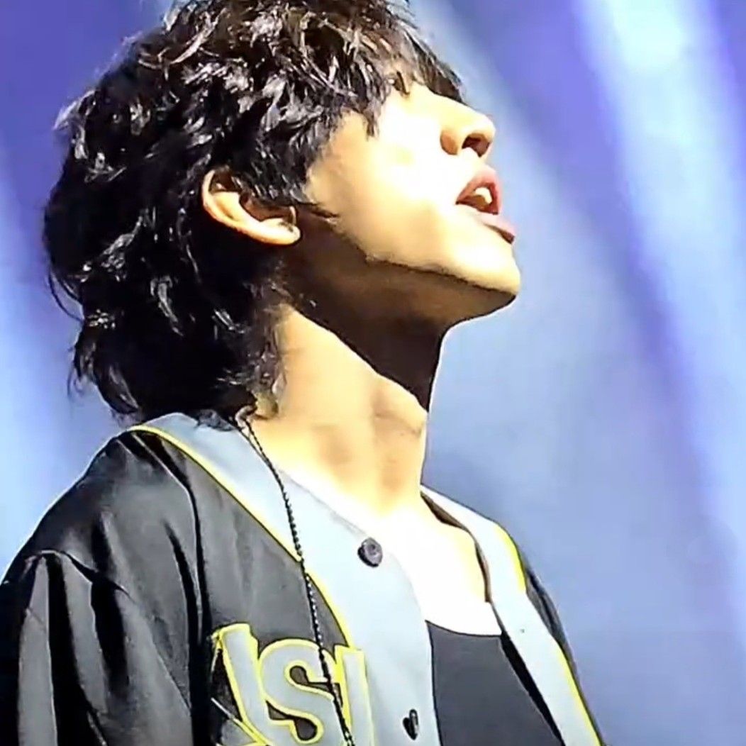 Behind-the-scenes cut of Lee Seungyoon