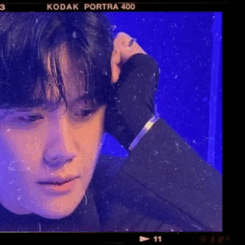 金宣虎的最新照片