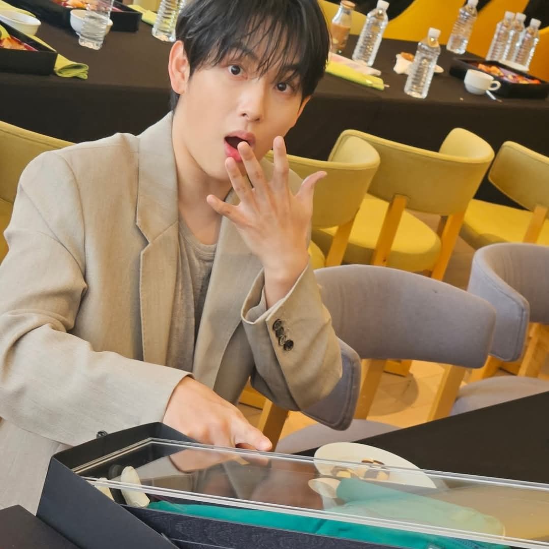 Latest photo of Lim Siwan