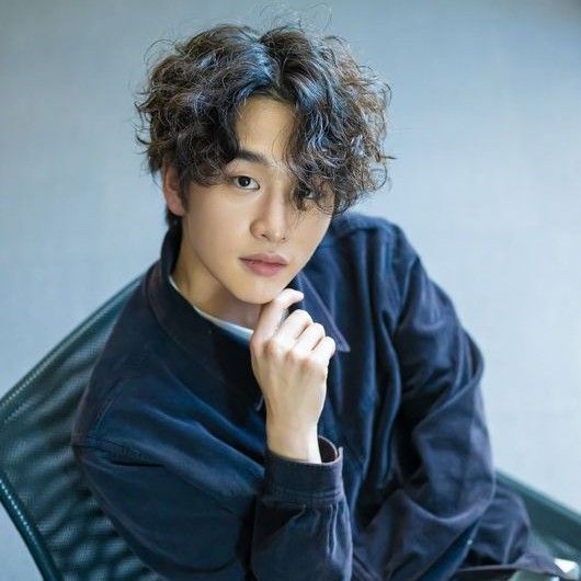 Kim Yoonwoo的幕後花絮