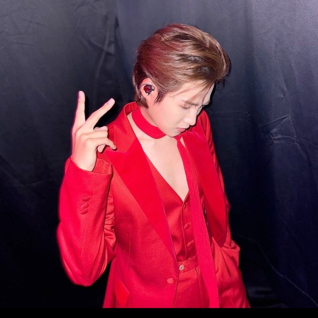 A moment captured by a fan of Kim Heejae