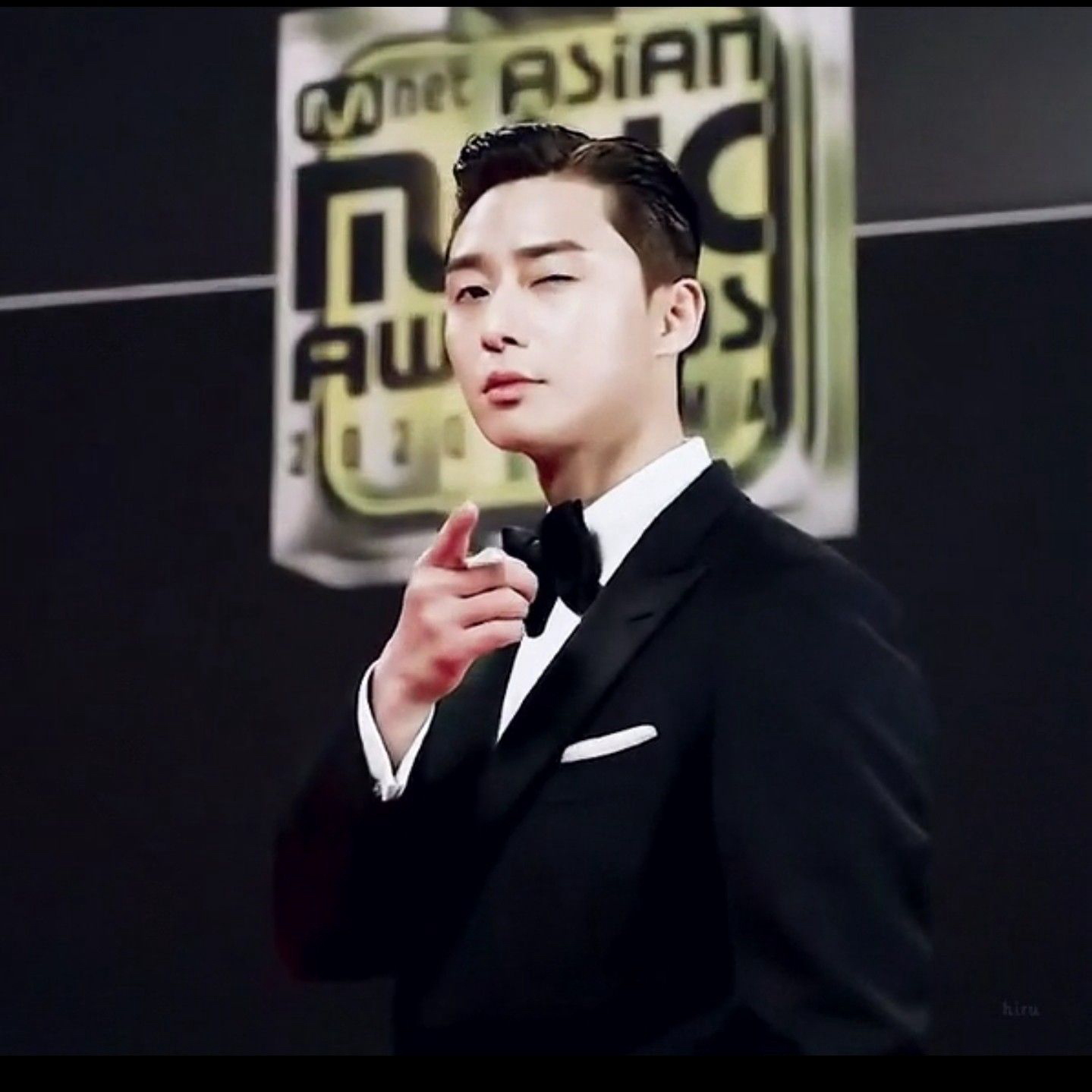 A moment captured by a fan of Park Seojoon