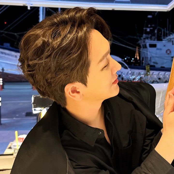 Behind-the-scenes cut of Kim Soochan
