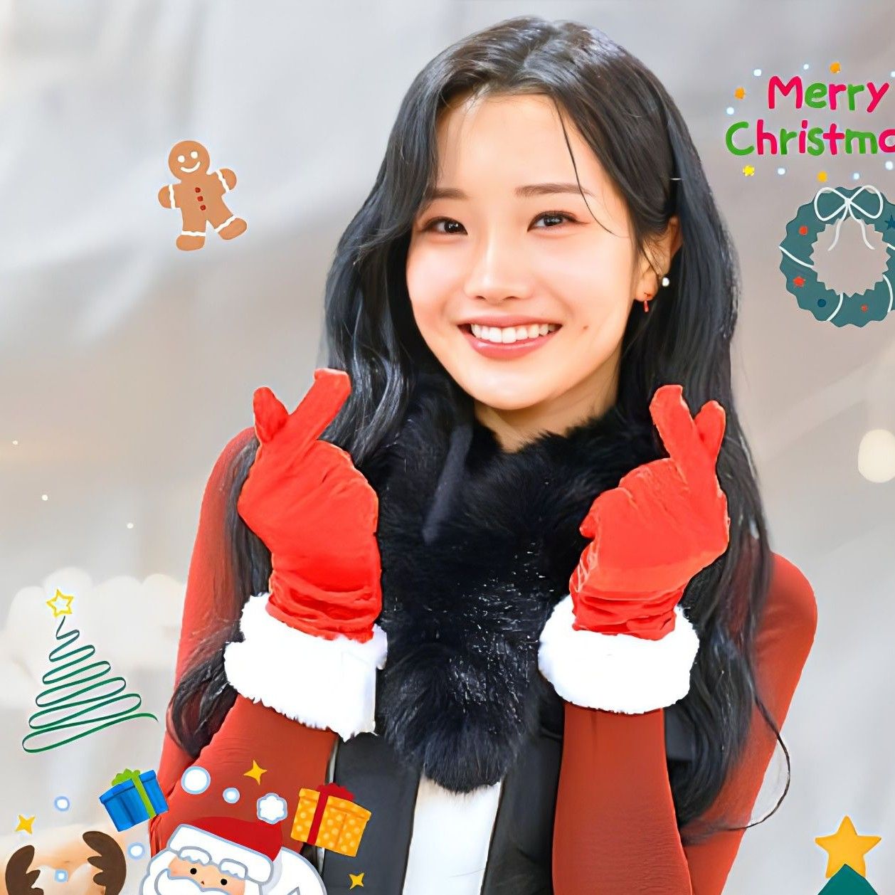 Recent activity shot of Kim Soyeon (2004)