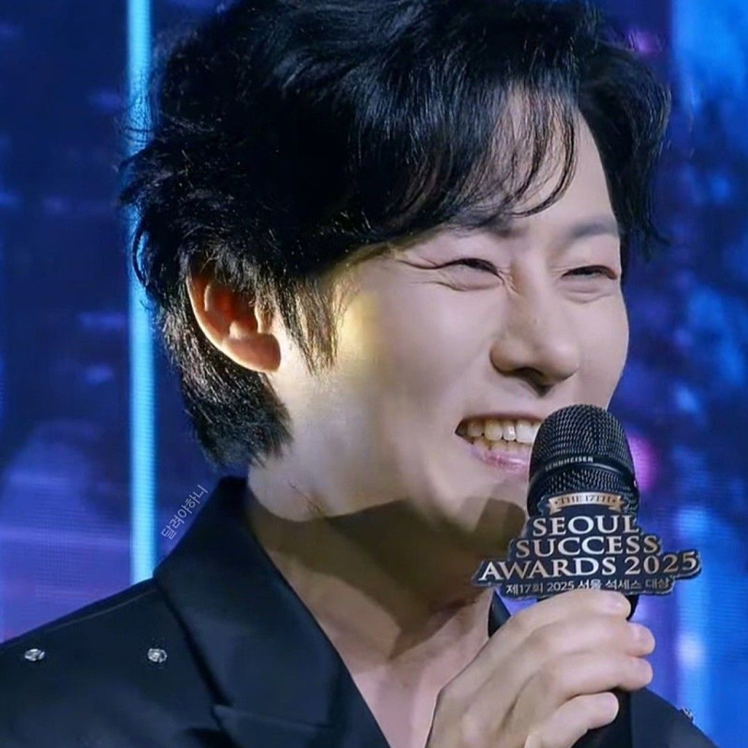 팬들이 사랑한 인기 셀럽 게시글