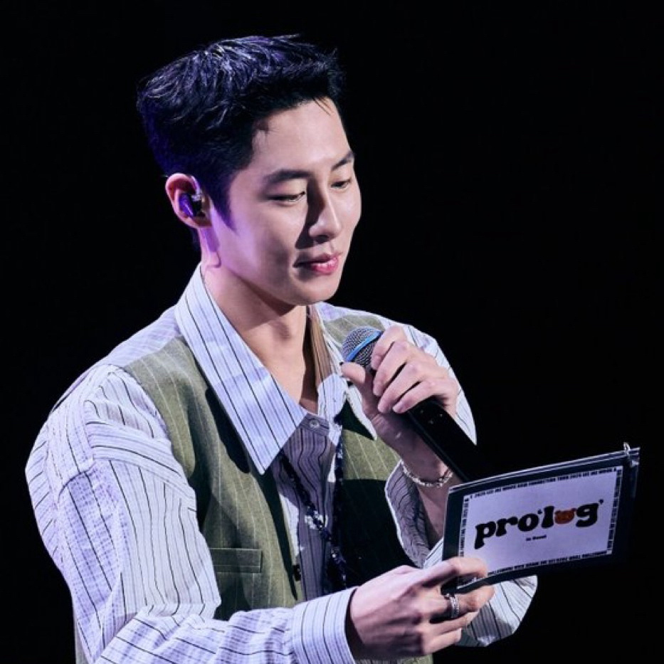 Recent activity shot of Lee Jaewook