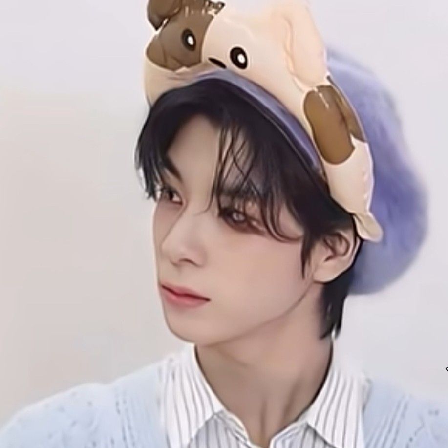 Recent activity shot of Jeong Dongwon