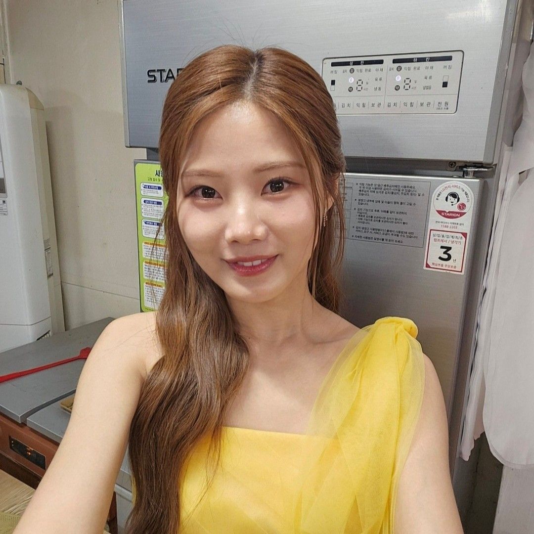 Behind-the-scenes cut of Bae Ahyeon