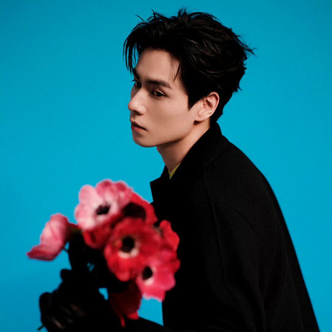 Recent activity shot of Hu Yitian