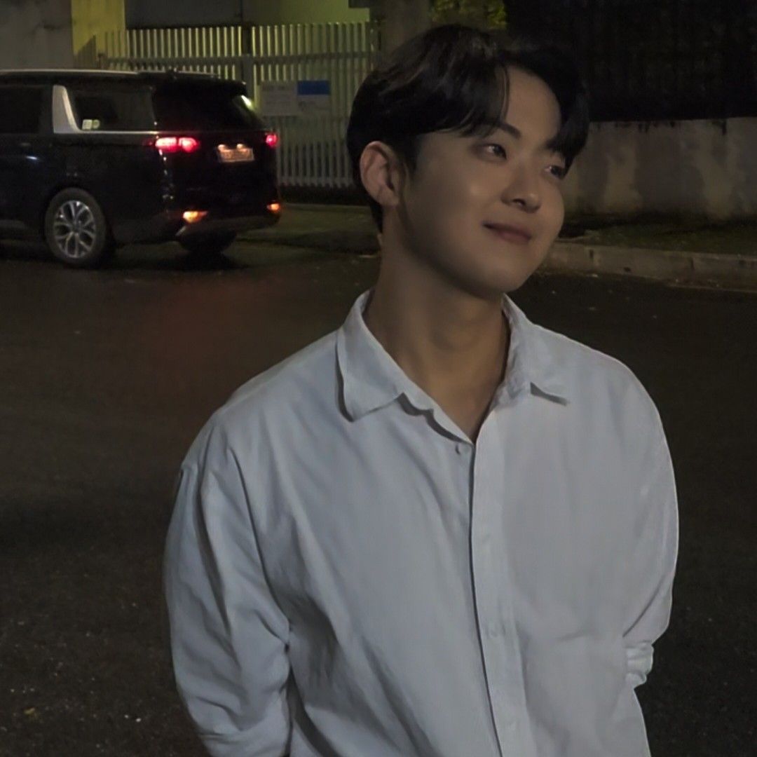 Behind-the-scenes cut of Park Minsu