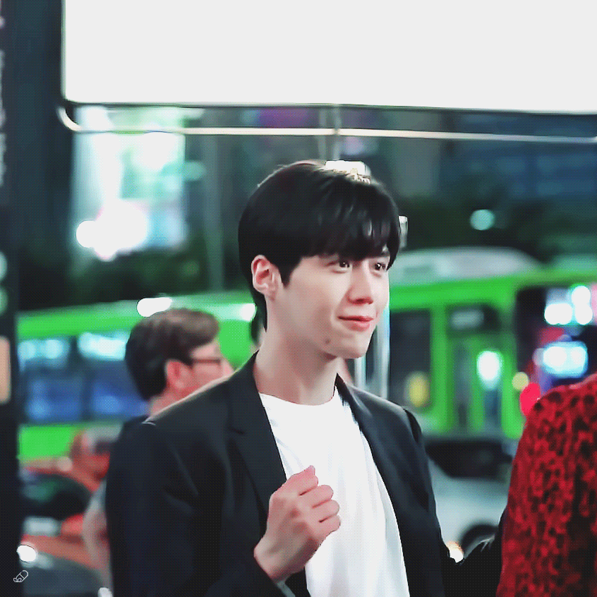 A moment captured by a fan of Kim Seonho