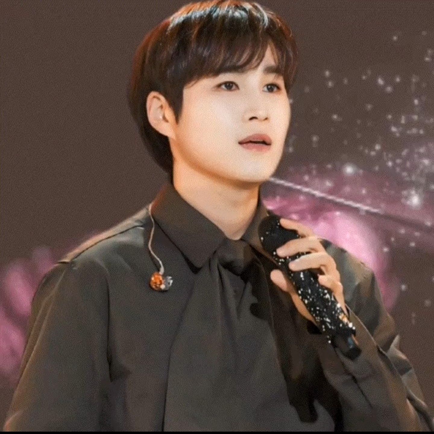 A moment captured by a fan of Kim Heejae