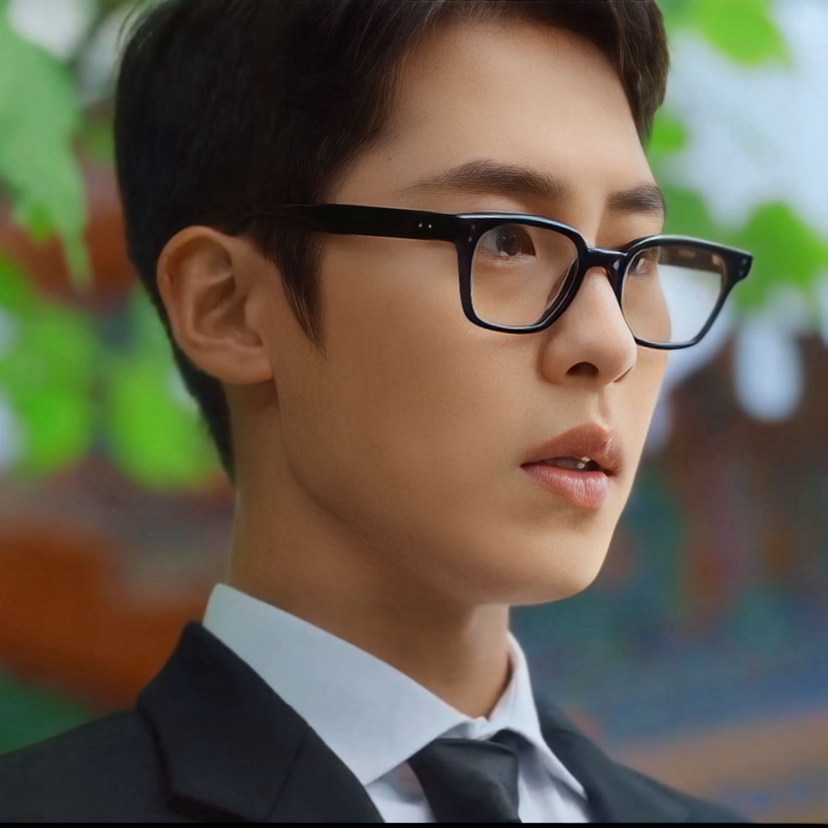 A moment captured by a fan of Lee Jaewook