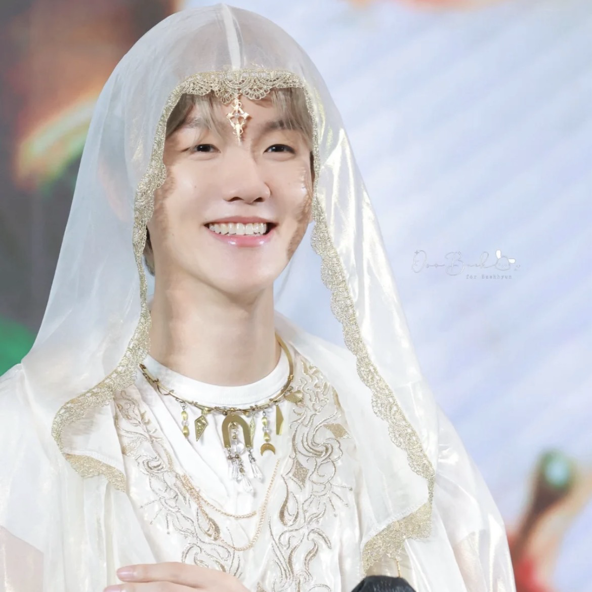 Behind-the-scenes cut of Cha Eunwoo