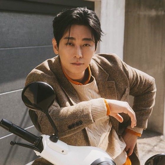 Recent activity shot of Joo Jihoon