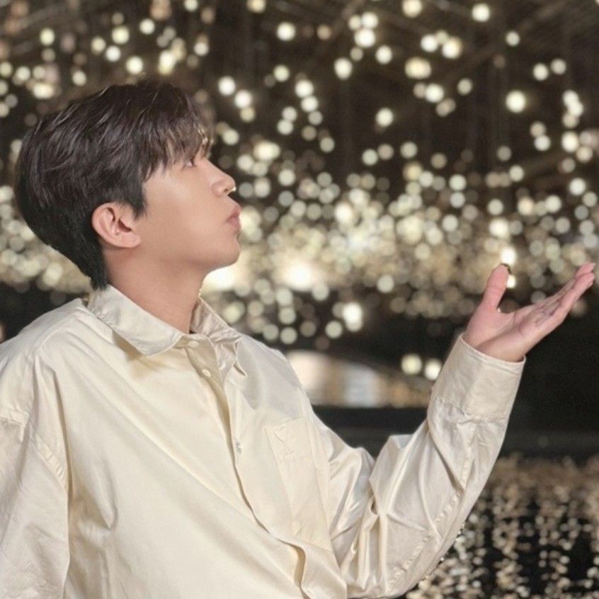 A moment captured by a fan of Lim Youngwoong