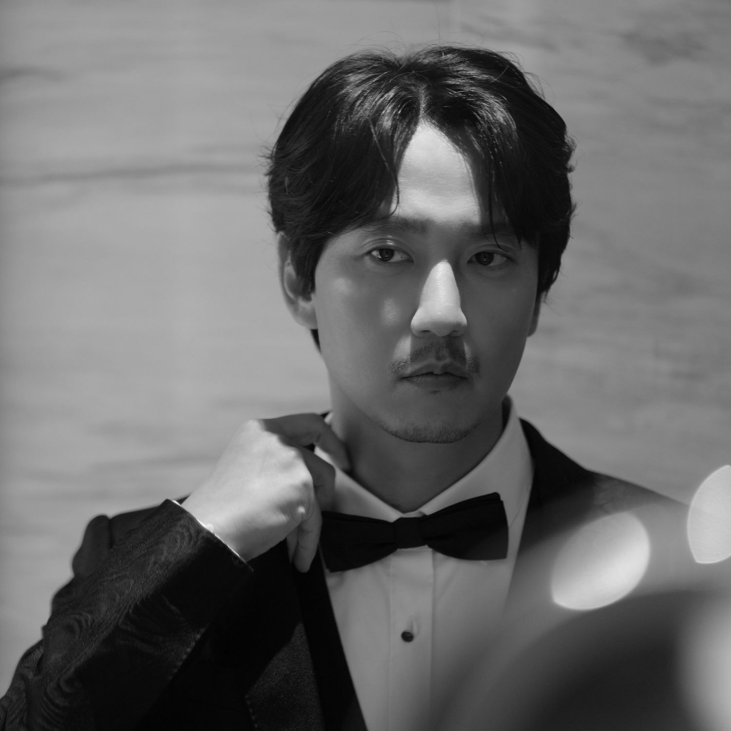 Behind-the-scenes cut of Kim Namgil