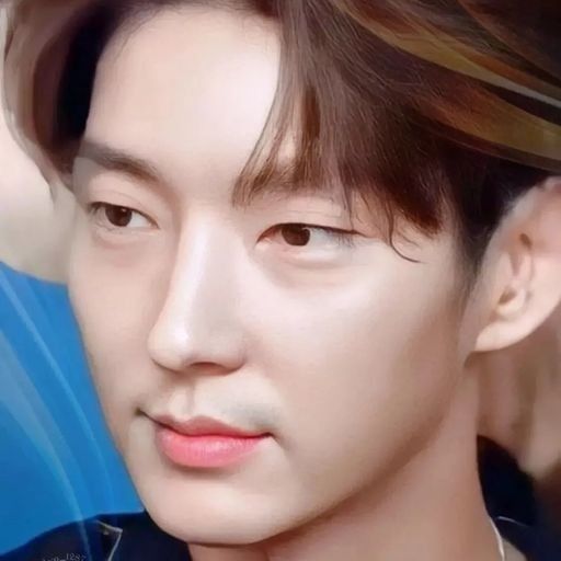 Recent activity shot of Lee Joongi