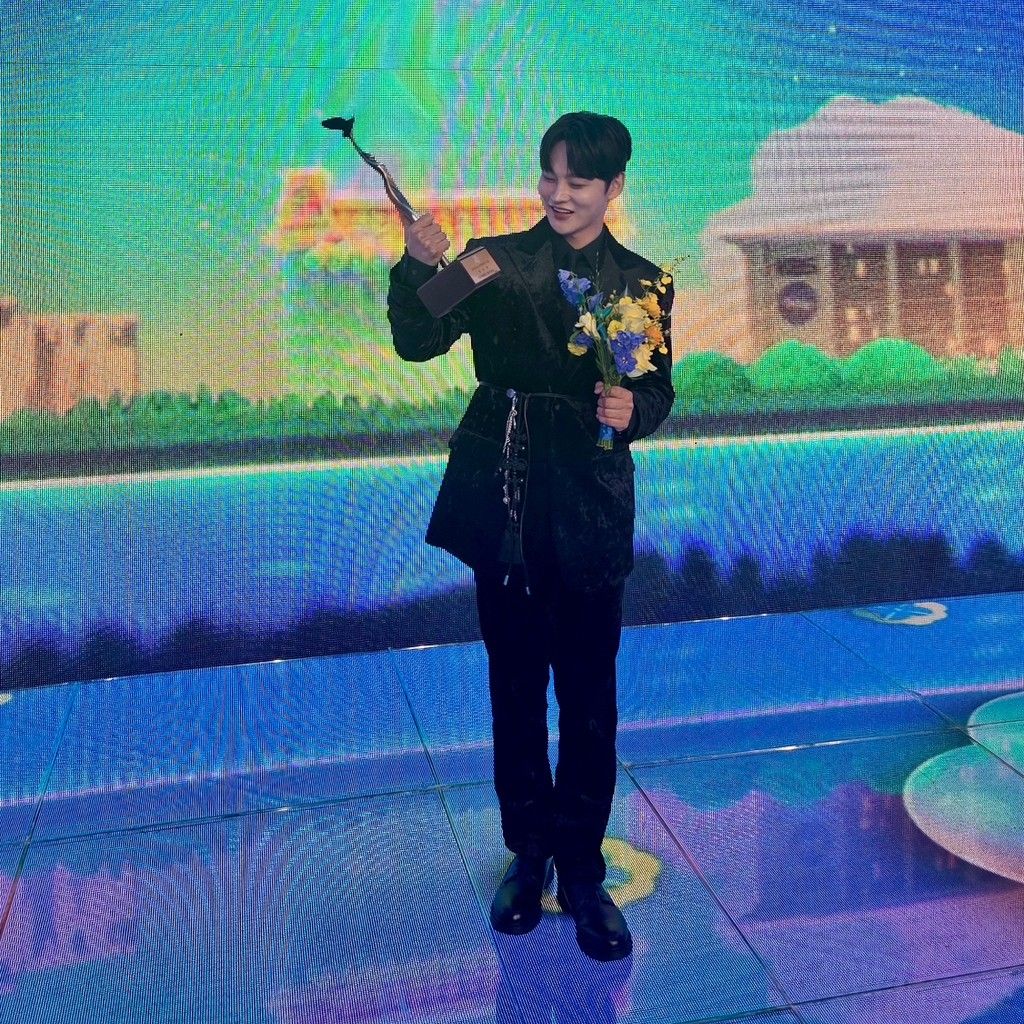 A moment captured by a fan of Park Seojin