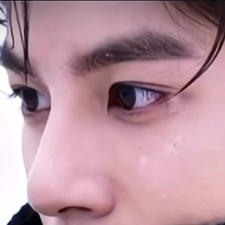 粉丝拍下的郑东元瞬间