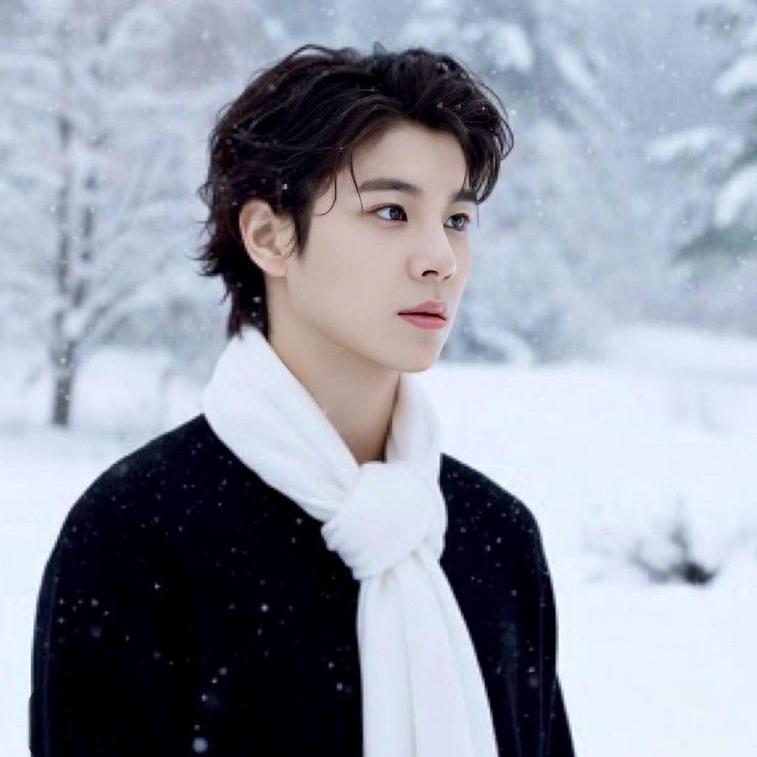 チョン・ドンウォンの最近の活動ショット