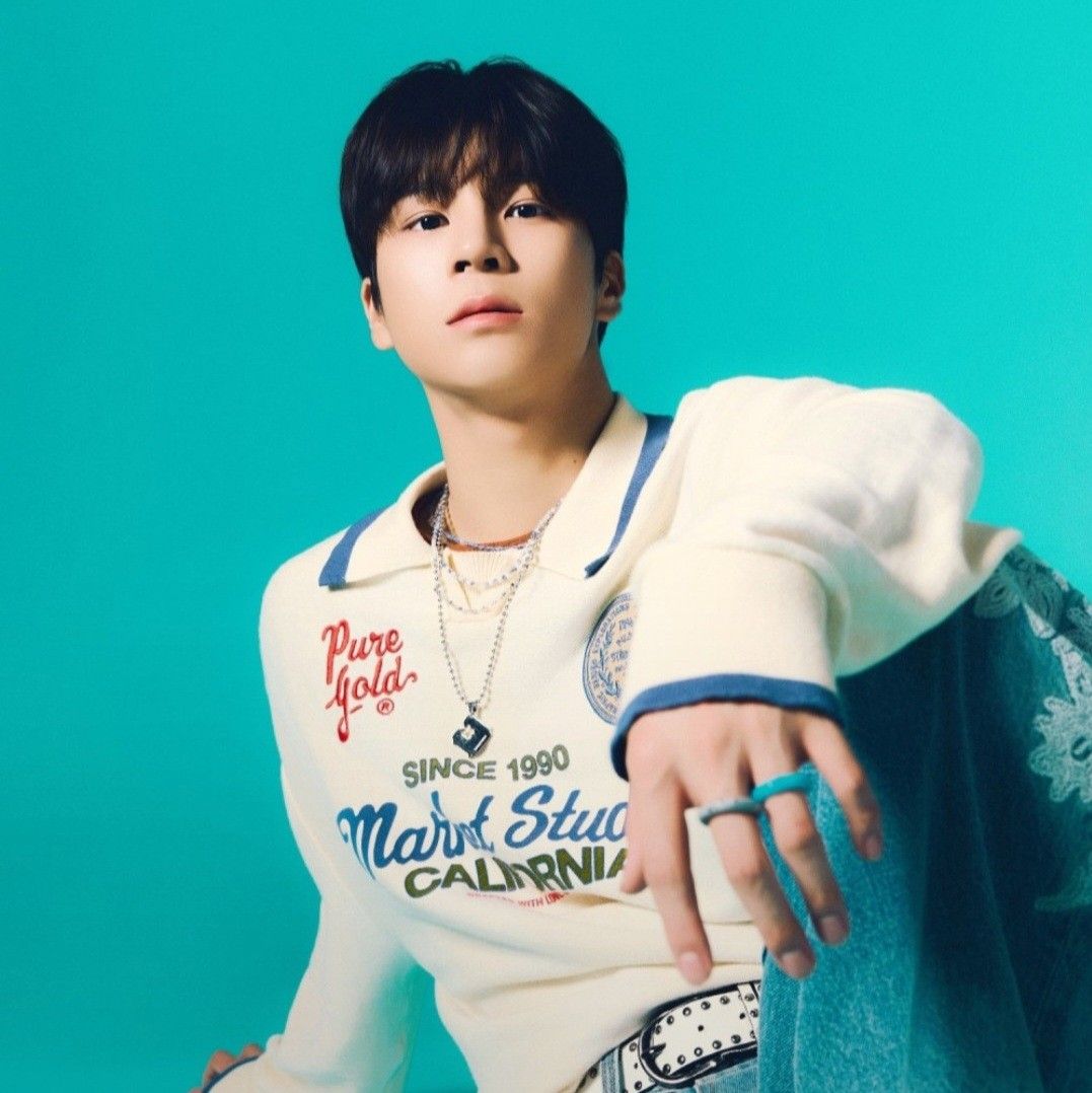 Behind-the-scenes cut of Jeong Dongwon