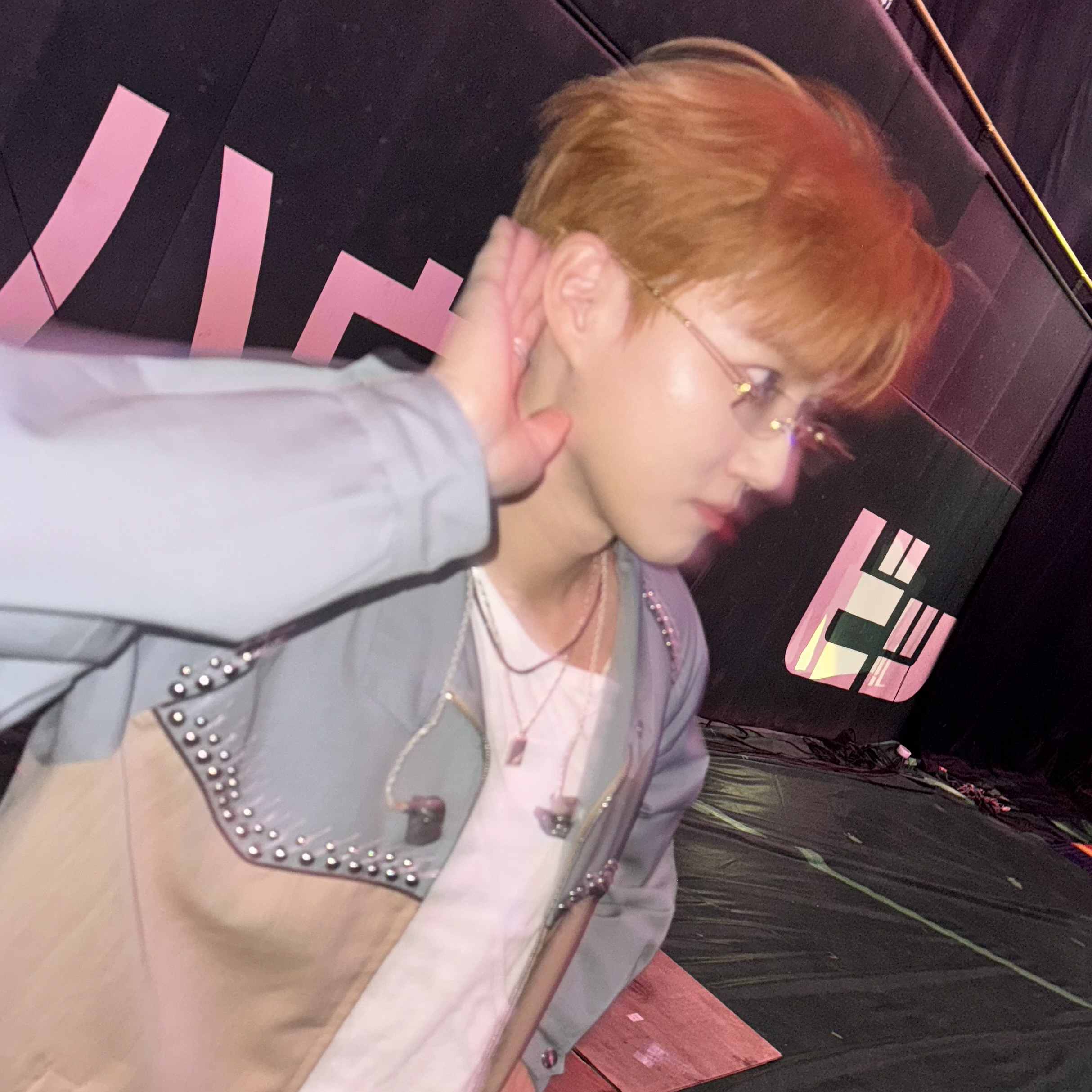 A moment captured by a fan of Suho