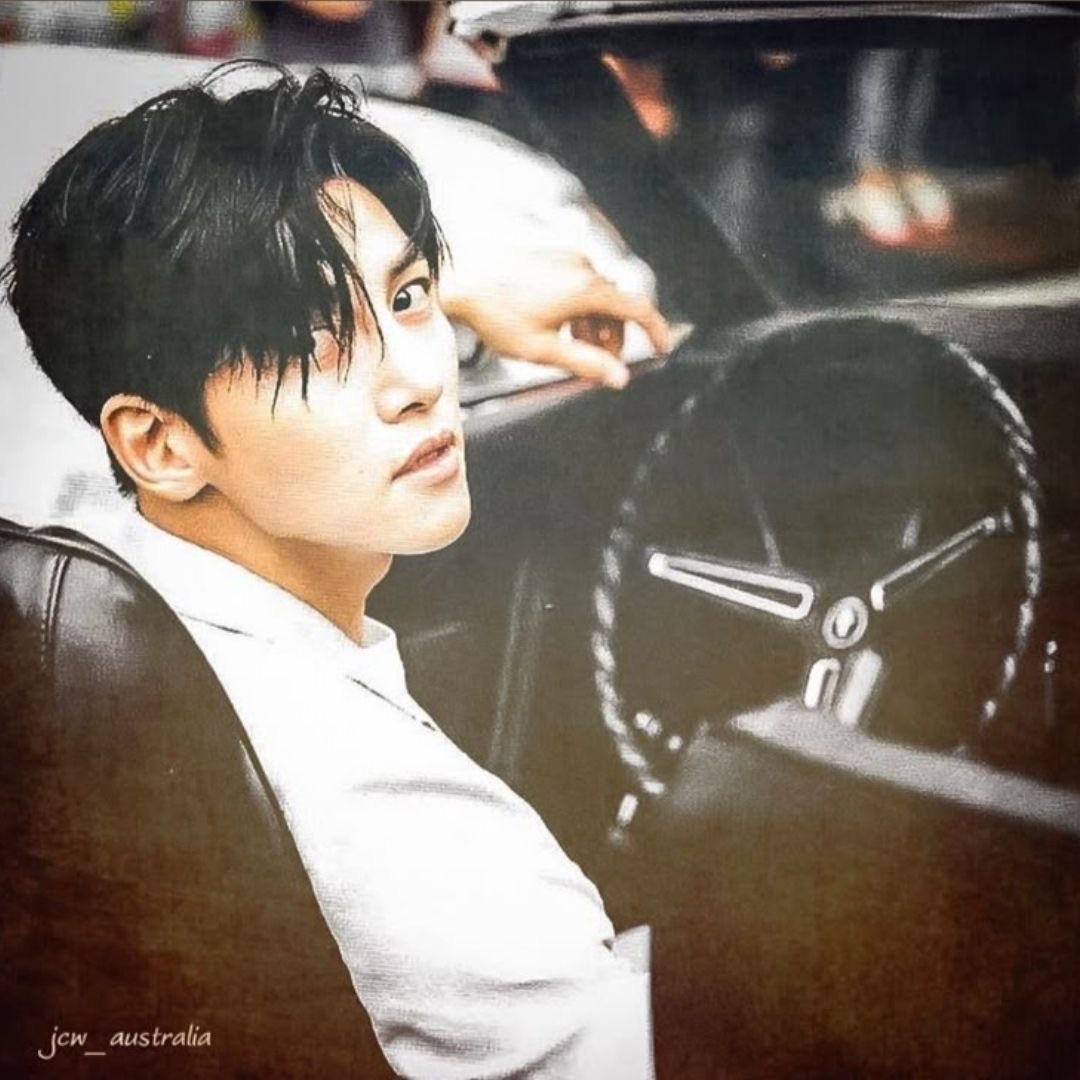 Latest photo of Ji Changwook