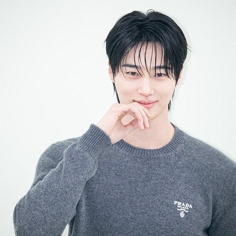 Recent activity shot of Byeon Wooseok