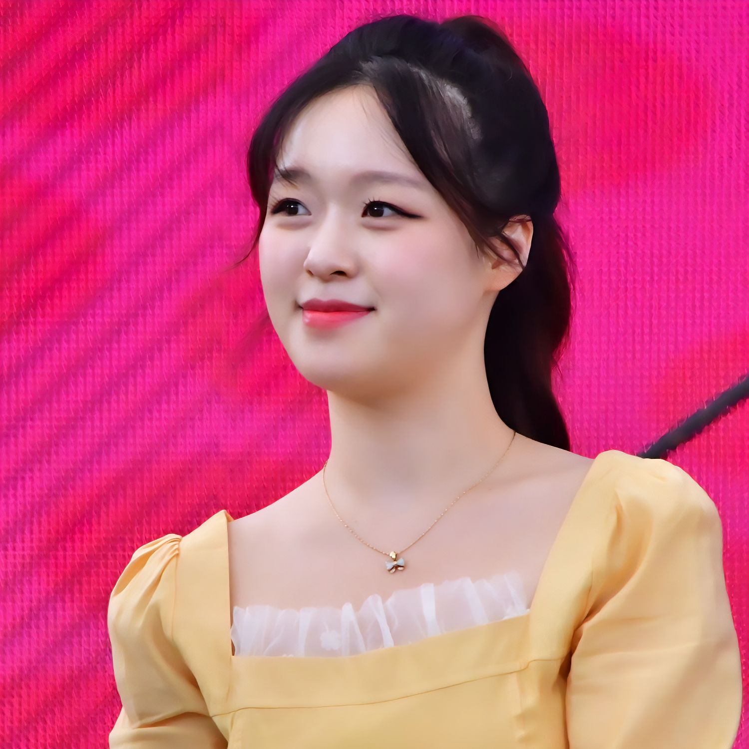 A moment captured by a fan of Chae Suhyeon