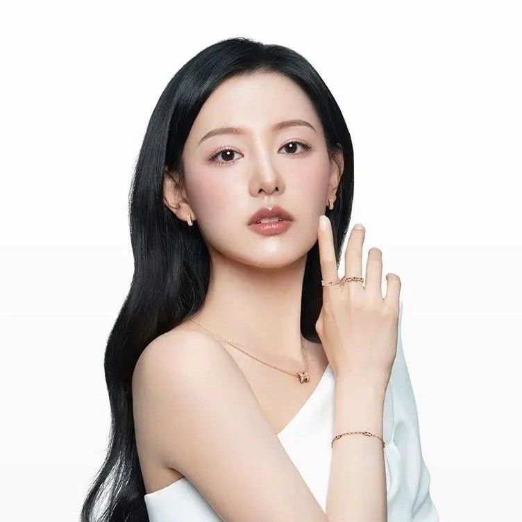 A moment captured by a fan of Kim Jiwon