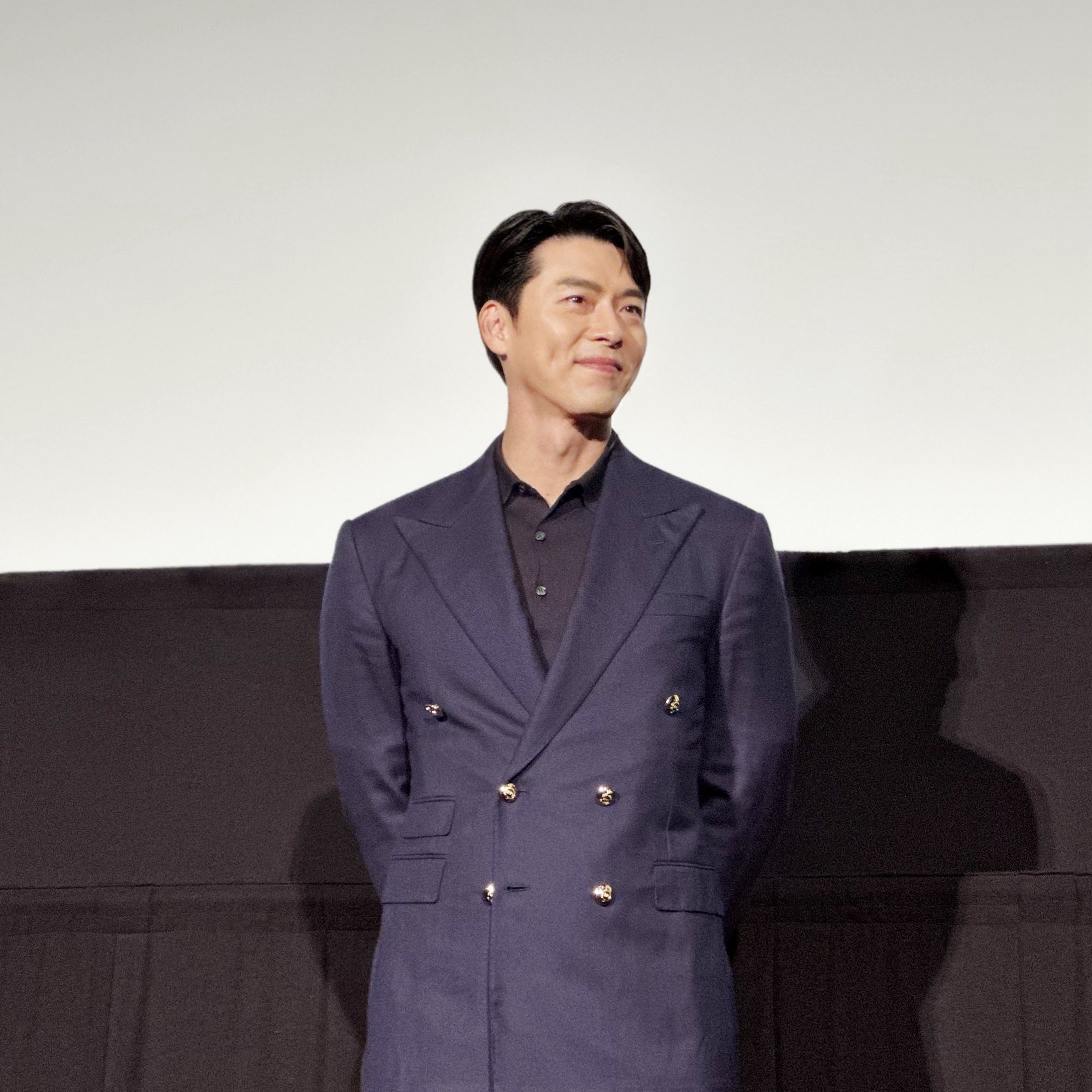 A moment captured by a fan of Hyun Bin